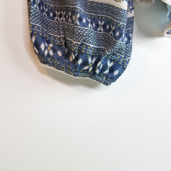 Vici Jealous Tomato floral blouse size Small - Picture 6 of 6